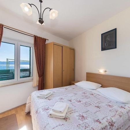 Apartments Dominko Брист Екстериор снимка