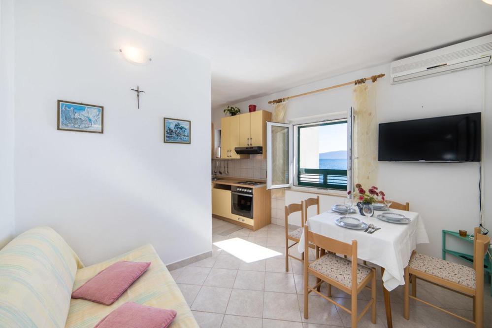 Apartments Dominko Брист Екстериор снимка