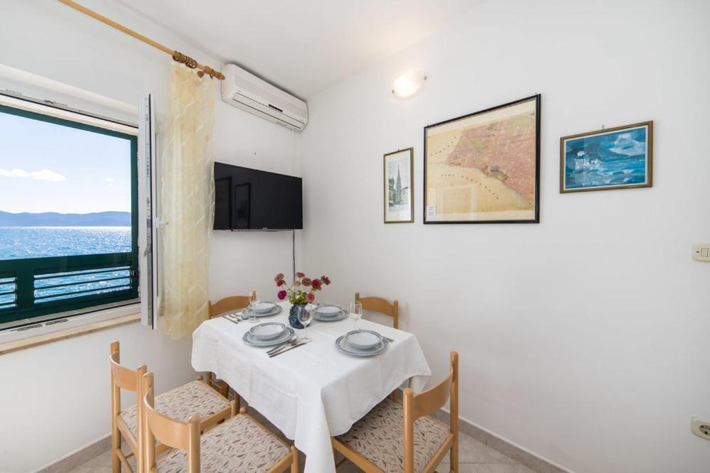 Apartments Dominko Брист Екстериор снимка