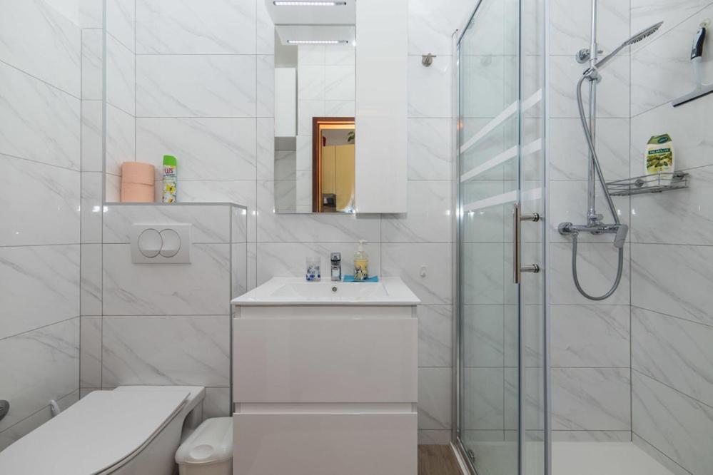 Apartments Dominko Брист Екстериор снимка